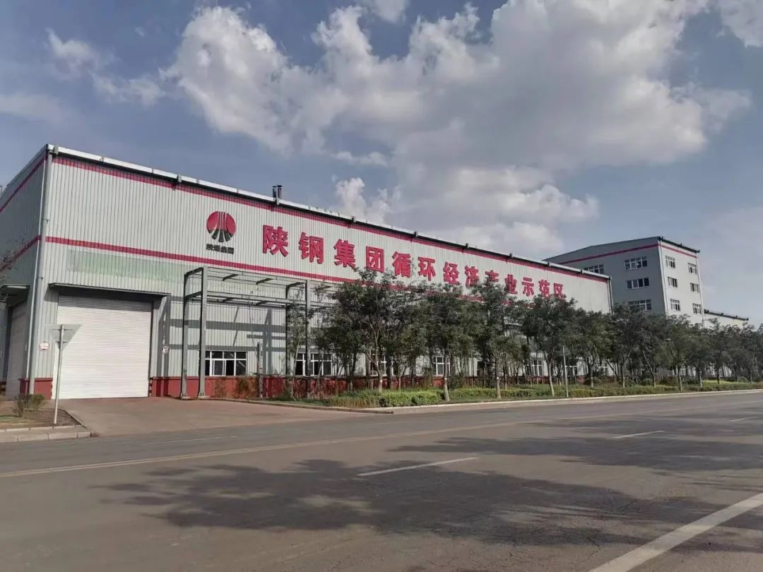 奮楫揚(yáng)帆促改革，乘風(fēng)破浪譜新篇